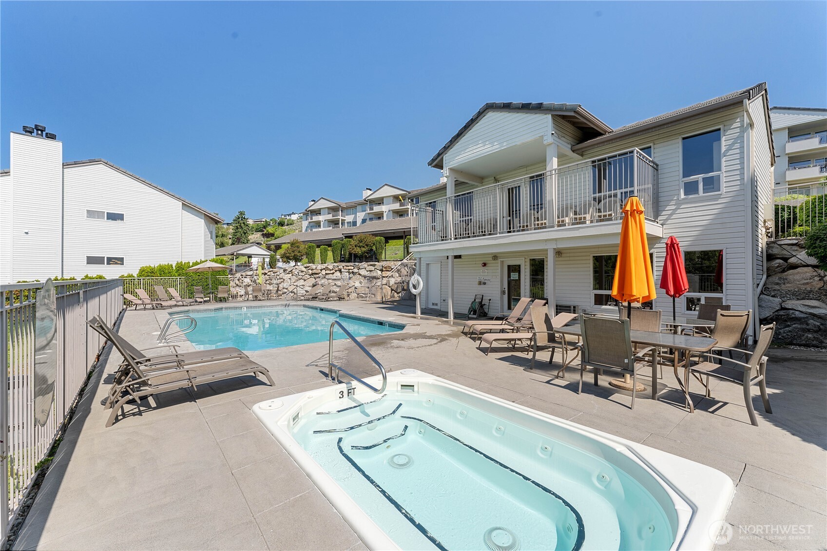 808 W Manson Highway Chelan WA 98816