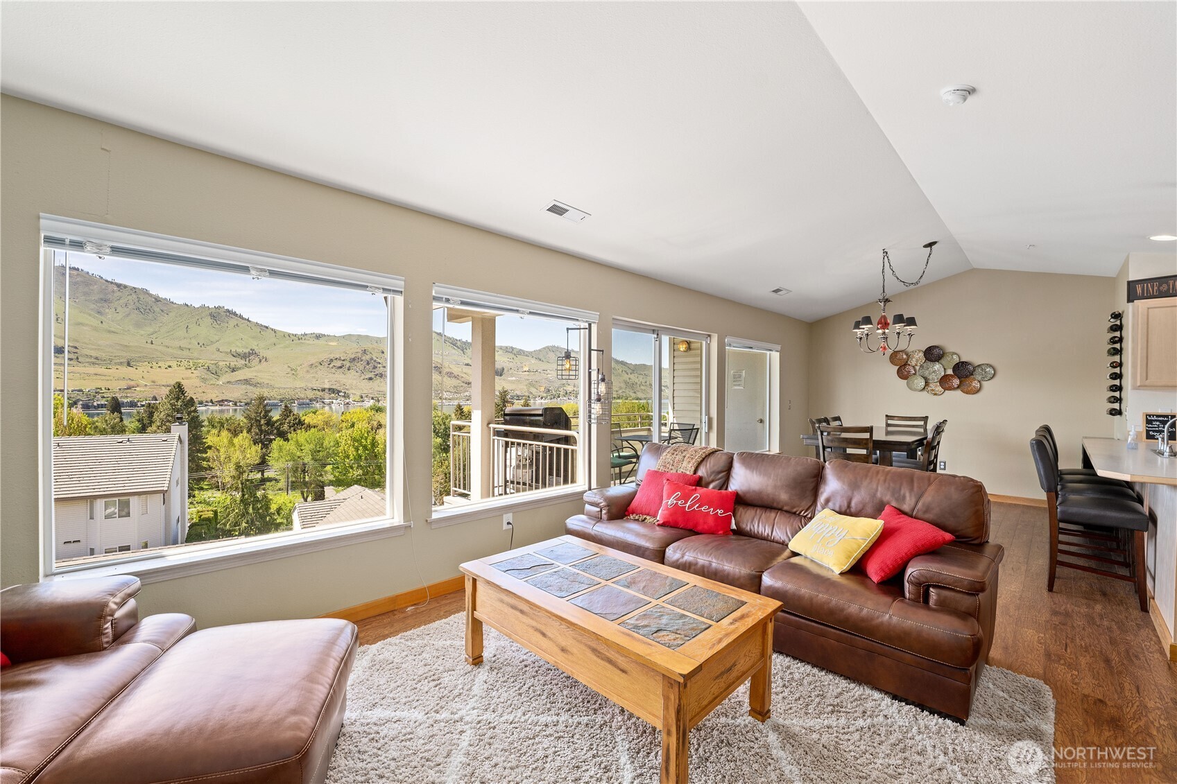808 W Manson Highway Chelan WA 98816