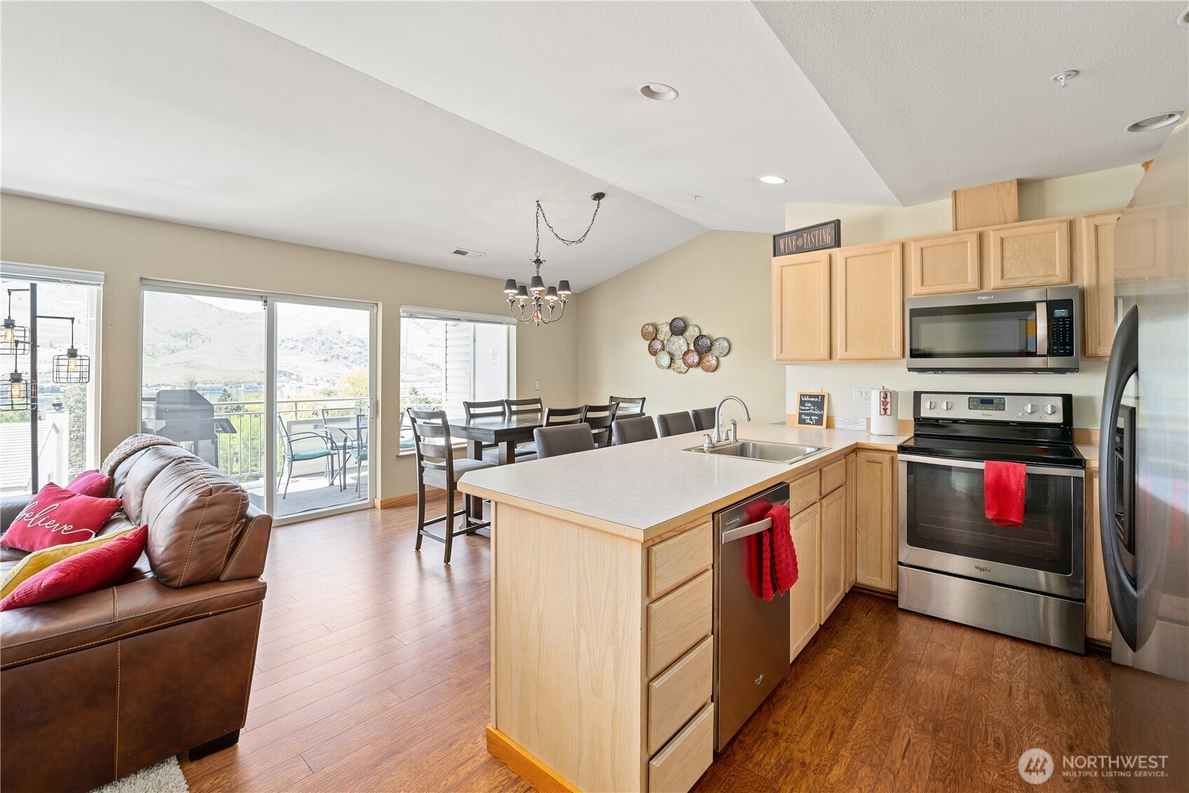 808 W Manson Highway Chelan WA 98816