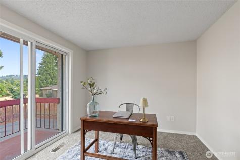 328 9th Avenue SE Puyallup WA 98372
