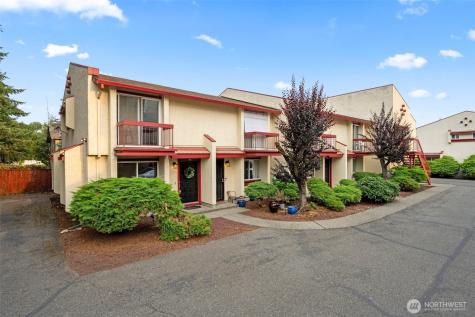 328 9th Avenue SE Puyallup WA 98372