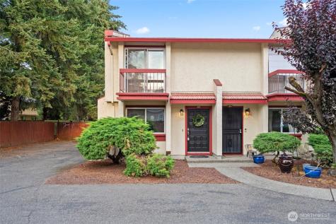 328 9th Avenue SE Puyallup WA 98372