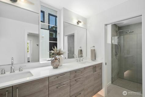 118 2nd Street S Kirkland WA 98033