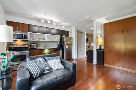 4547 8th Avenue NE Seattle WA 98105
