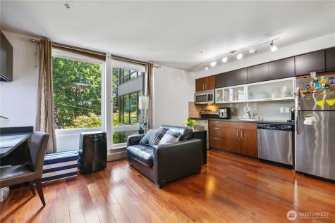 4547 8th Avenue NE Seattle WA 98105