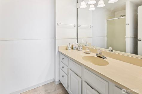 2201 3rd Avenue Seattle WA 98121
