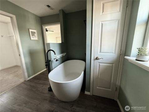 22472 SE Highland Circle Issaquah WA 98029