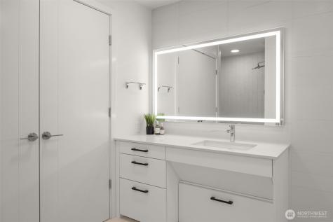 999 110th Avenue NE Bellevue WA 98004