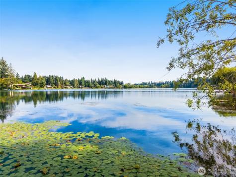 4748 Lakeshore Lane SE Olympia WA 98513