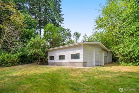 4748 Lakeshore Lane SE Olympia WA 98513