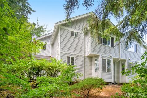4748 Lakeshore Lane SE Olympia WA 98513