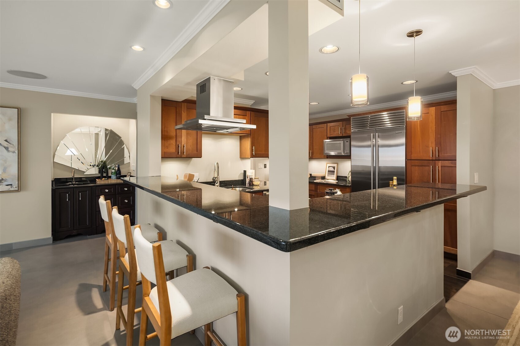 2565 Dexter Avenue N Seattle WA 98109