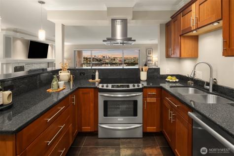 2565 Dexter Avenue N Seattle WA 98109