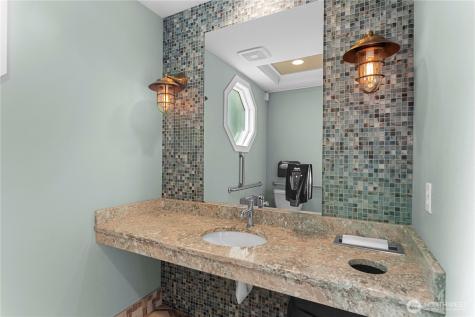 1350 W Woodin Avenue Chelan WA 98816