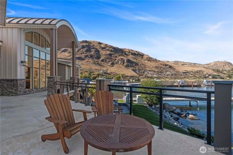 1350 W Woodin Avenue Chelan WA 98816