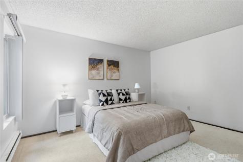 5620 200th Street SW Lynnwood WA 98036