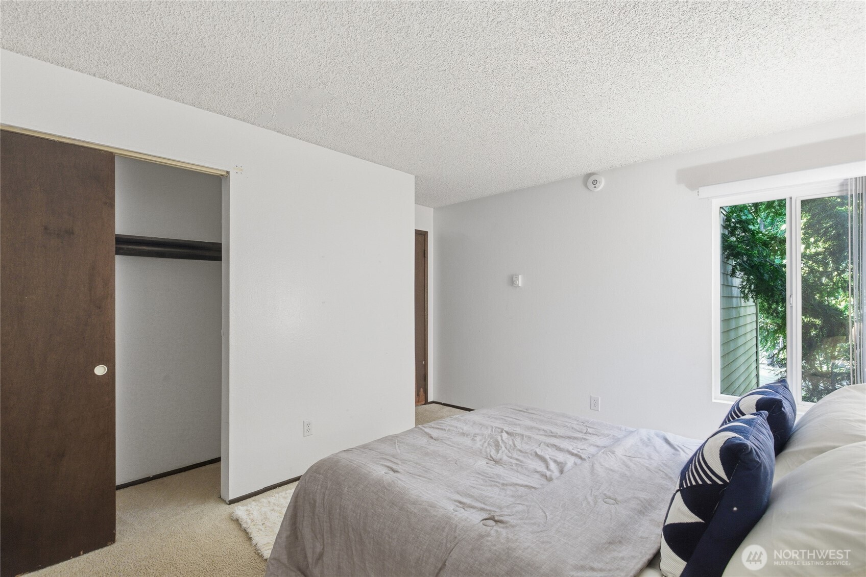 5620 200th Street SW Lynnwood WA 98036