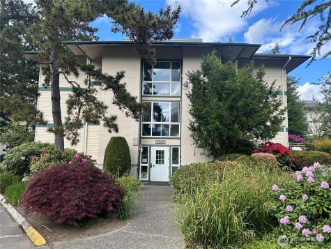 5620 200th Street SW Lynnwood WA 98036