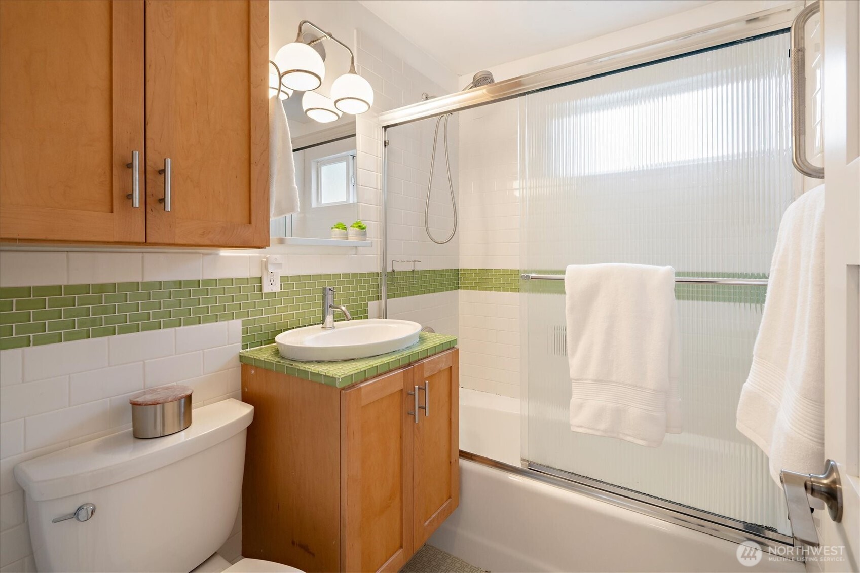 7264 27th Avenue NE Seattle WA 98115
