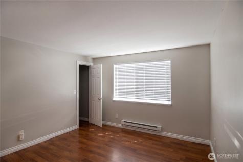 16817 Larch Way Lynnwood WA 98037