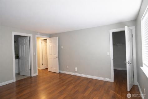 16817 Larch Way Lynnwood WA 98037