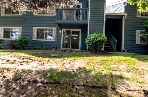 16817 Larch Way Lynnwood WA 98037