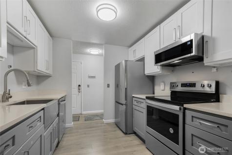 2007 SW 318th Place Federal Way WA 98023