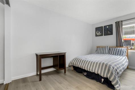 2007 SW 318th Place Federal Way WA 98023