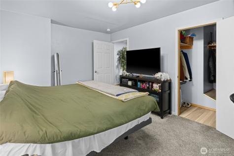 10904 62nd Street E Puyallup WA 98372