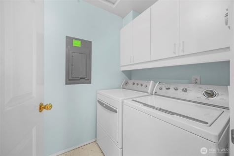 6527 200th Street SW Lynnwood WA 98036
