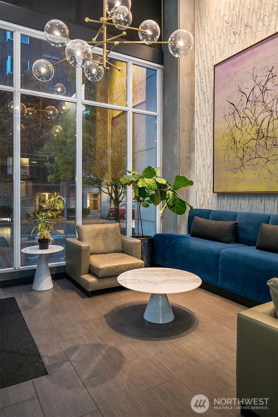76 Cedar Street Seattle WA 98121