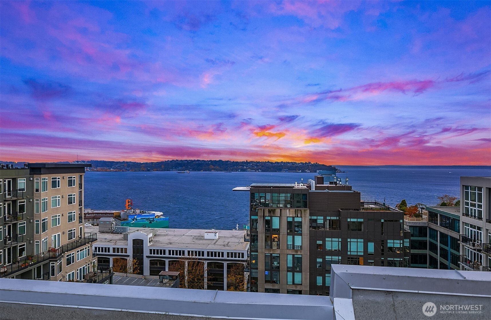 76 Cedar Street Seattle WA 98121