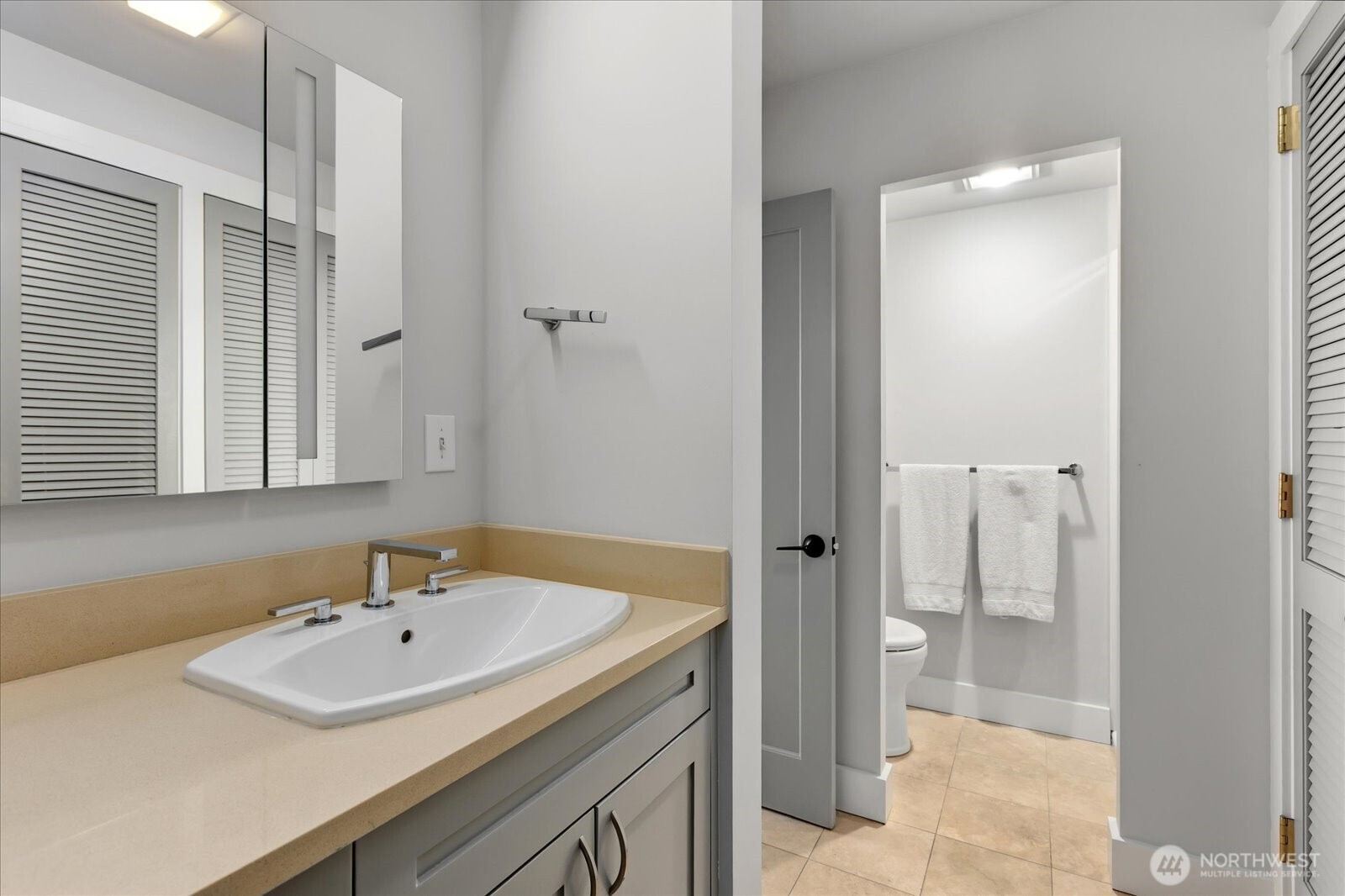 6533 Seaview Avenue NW Seattle WA 98117