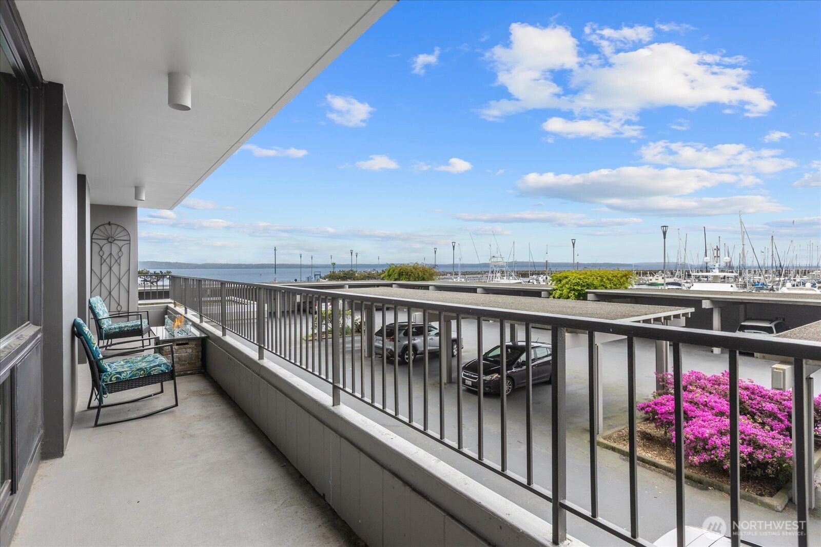 6533 Seaview Avenue NW Seattle WA 98117