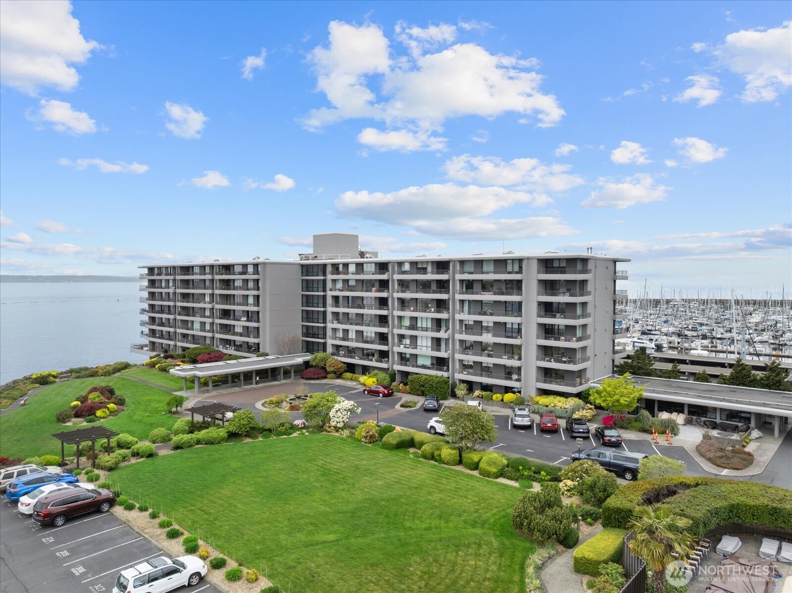 6533 Seaview Avenue NW Seattle WA 98117