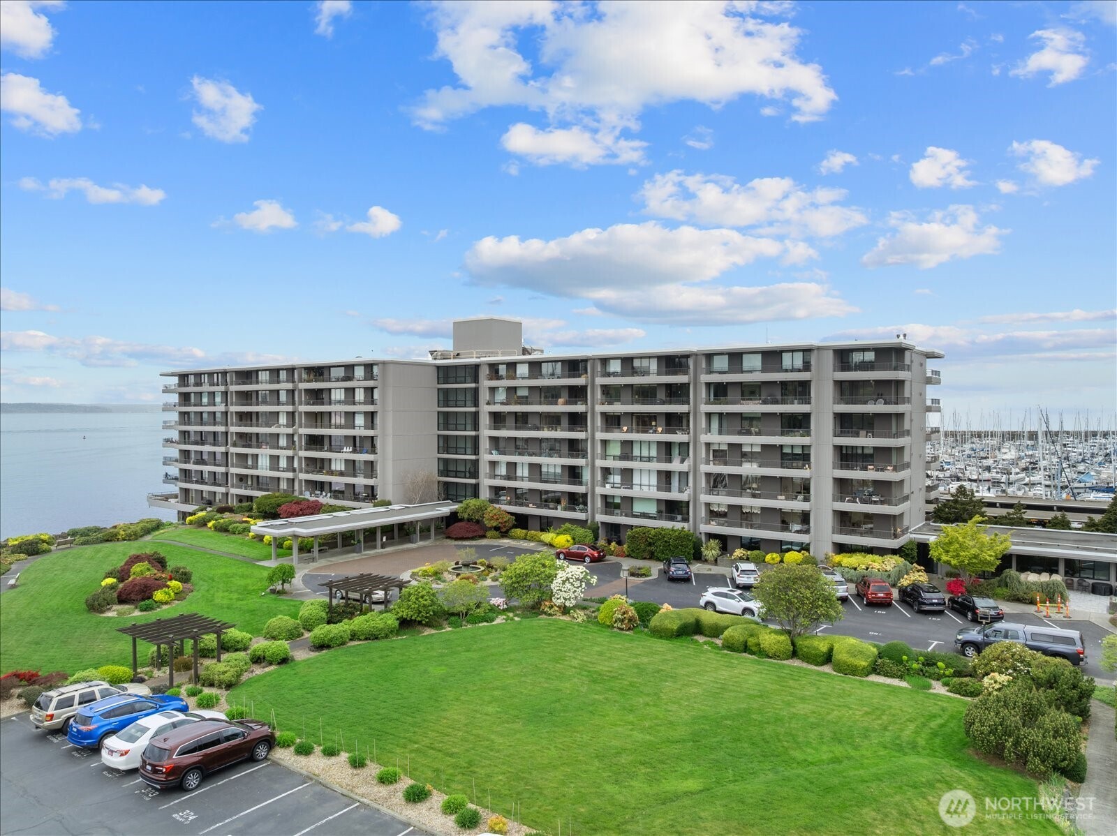 6533 Seaview Avenue NW Seattle WA 98117