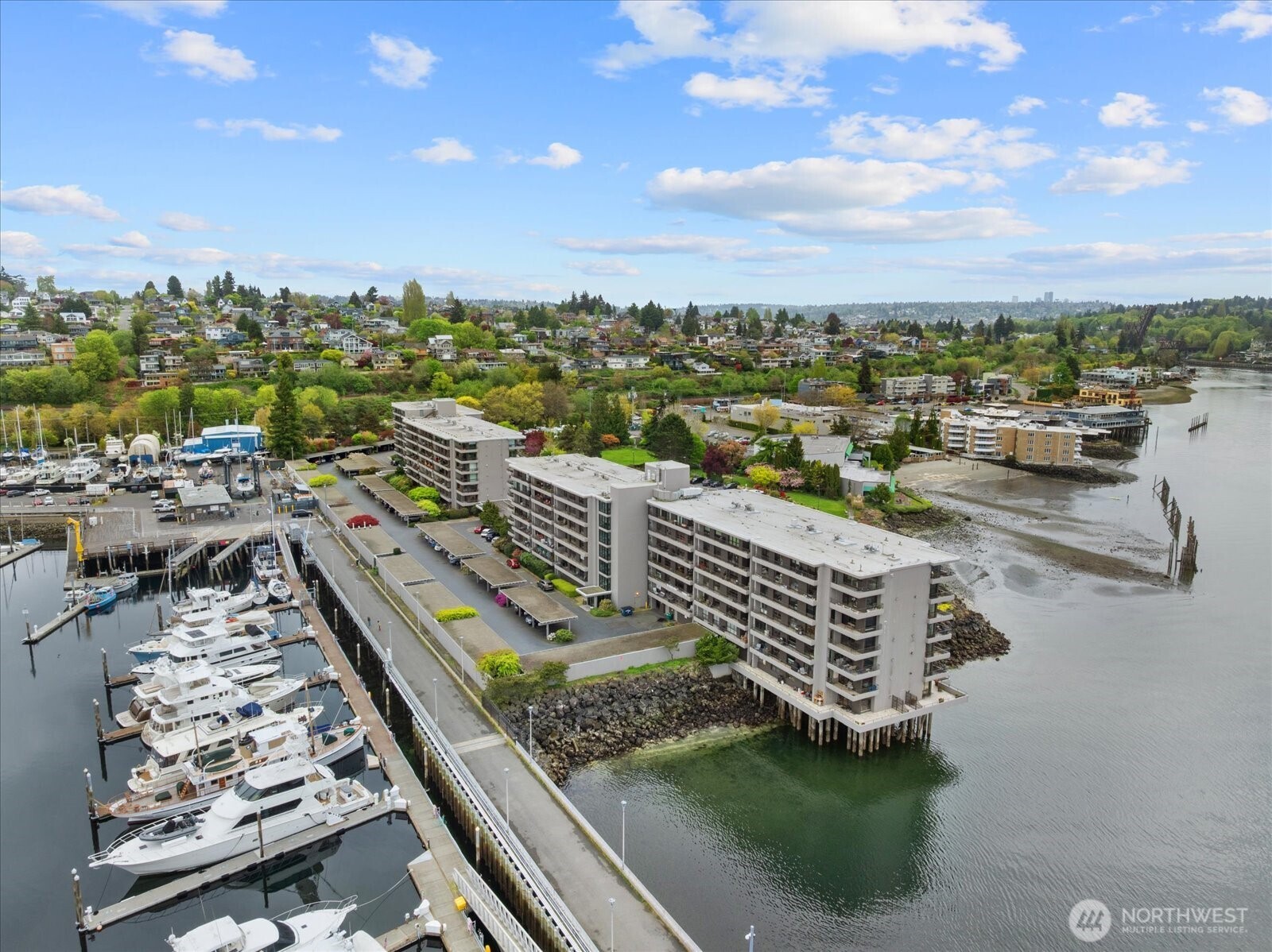 6533 Seaview Avenue NW Seattle WA 98117