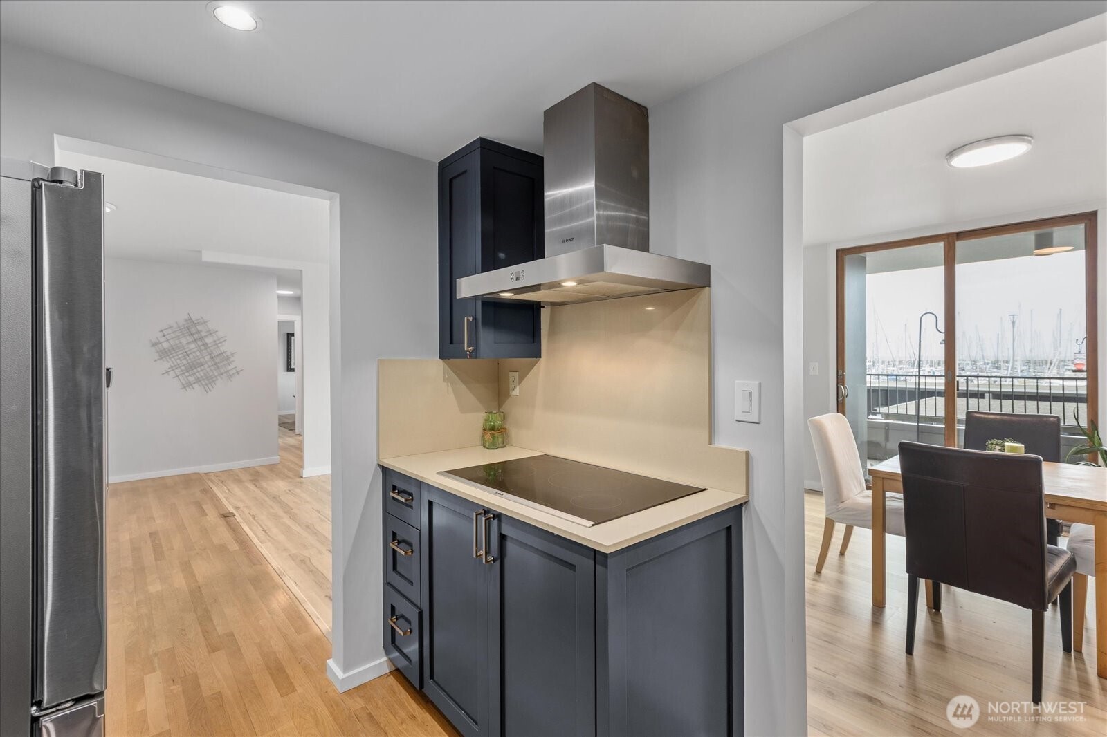 6533 Seaview Avenue NW Seattle WA 98117
