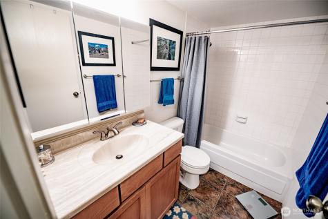4635 W Lake Sammamish Parkway SE Issaquah WA 98027