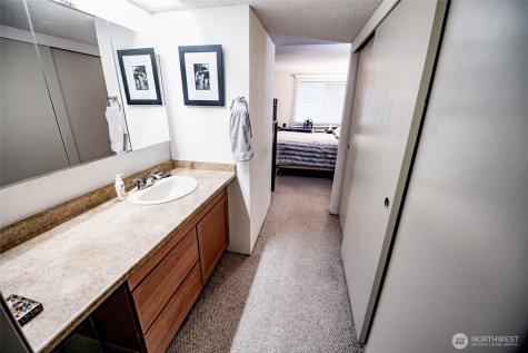 4635 W Lake Sammamish Parkway SE Issaquah WA 98027