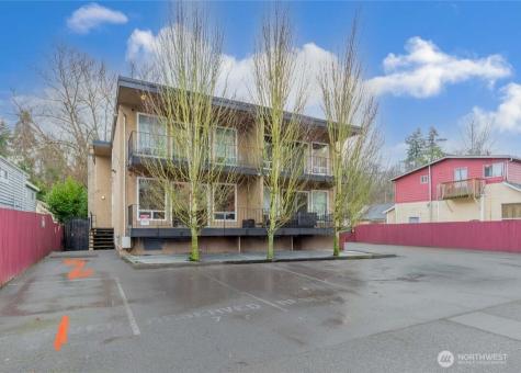4525 S Henderson Street Seattle WA 98118