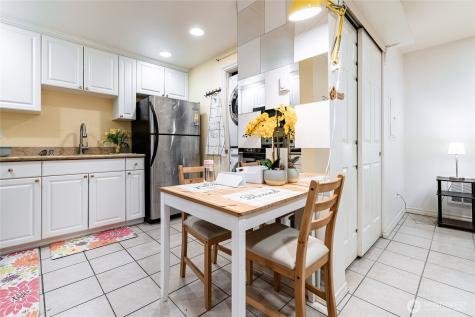 4525 S Henderson Street Seattle WA 98118
