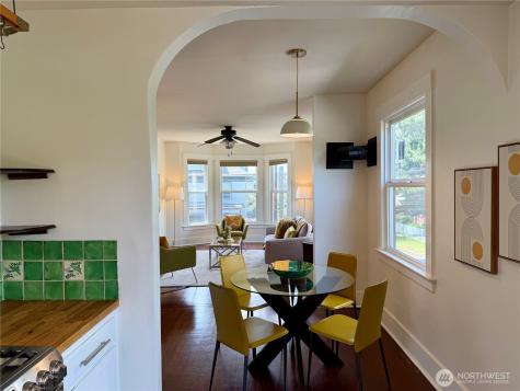 1732 15th Avenue Seattle WA 98122