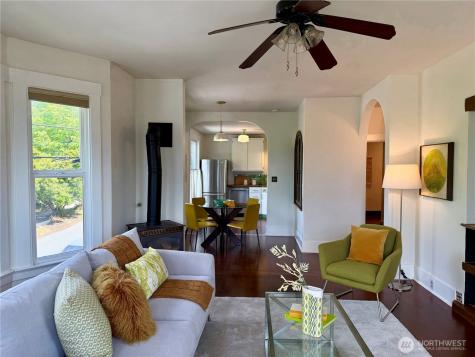 1732 15th Avenue Seattle WA 98122