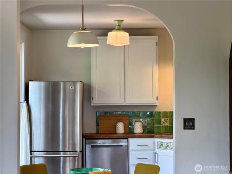 1732 15th Avenue Seattle WA 98122