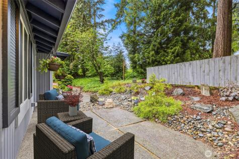 519 S 321st Street Federal Way WA 98003