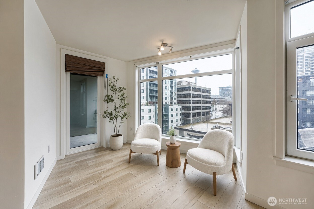 2607 Western Avenue Seattle WA 98121