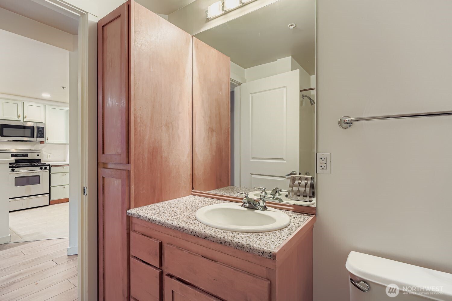 2607 Western Avenue Seattle WA 98121