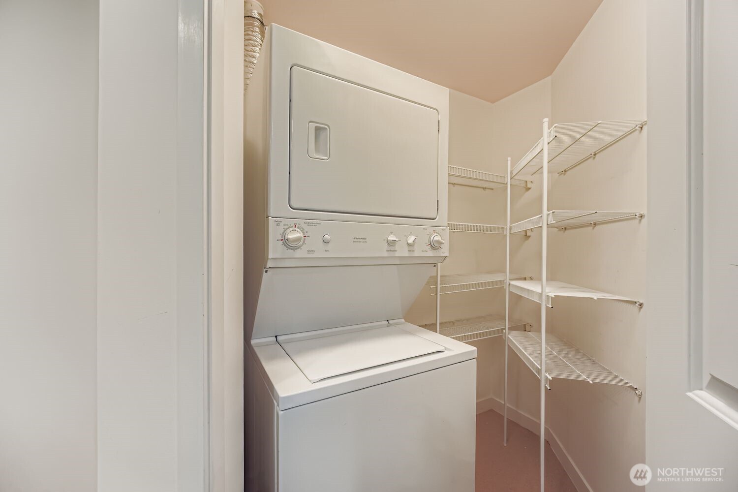 2607 Western Avenue Seattle WA 98121