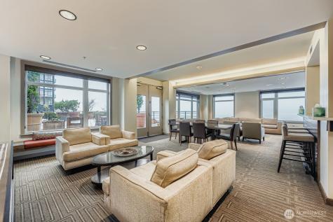 2607 Western Avenue Seattle WA 98121
